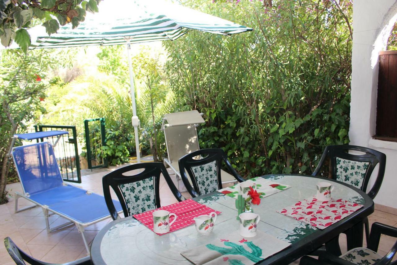 Flamingos In The Desert Villasimius Exterior photo